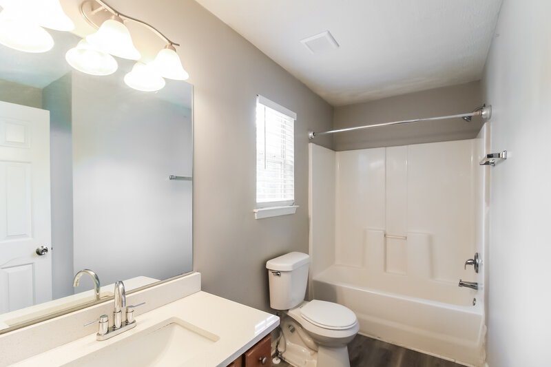2,180/Mo, 2530 Walter Way Stockbridge, GA 30281 Bathroom View