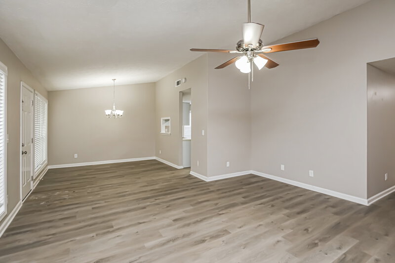 1,940/Mo, 275 Paris Dr Lawrenceville, GA 30043 Dining Room View 2