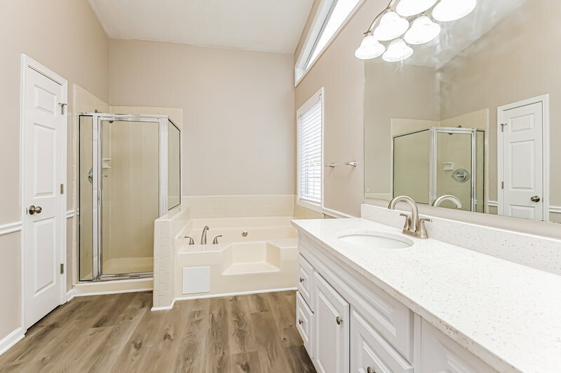 1,940/Mo, 275 Paris Dr Lawrenceville, GA 30043 Main Bathroom View