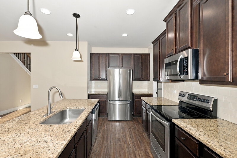 2,400/Mo, 2301 Church St Hampton, GA 30228 Kitchen View
