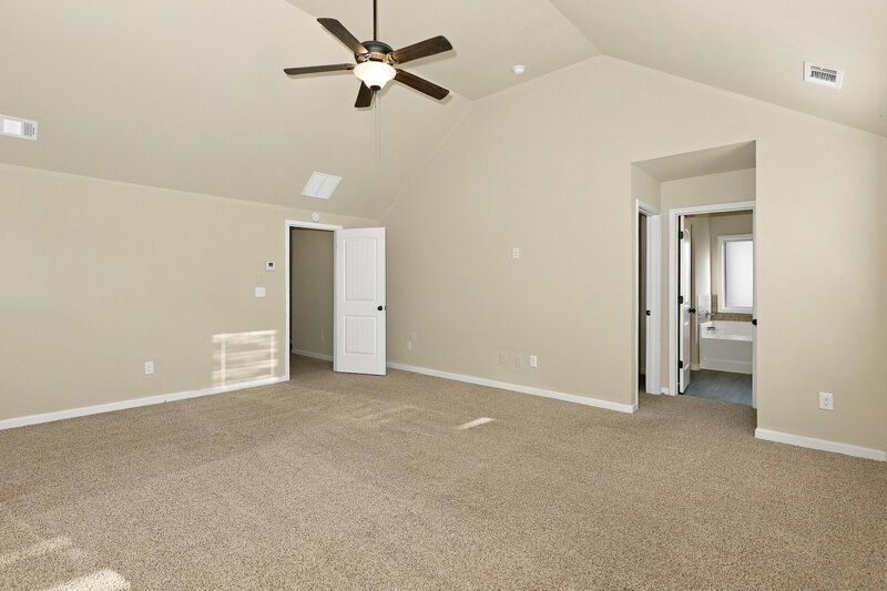 2,400/Mo, 2301 Church St Hampton, GA 30228 Primary Bedroom View