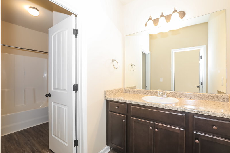 3,330/Mo, 2301 Church St Hampton, GA 30228 Bathroom View