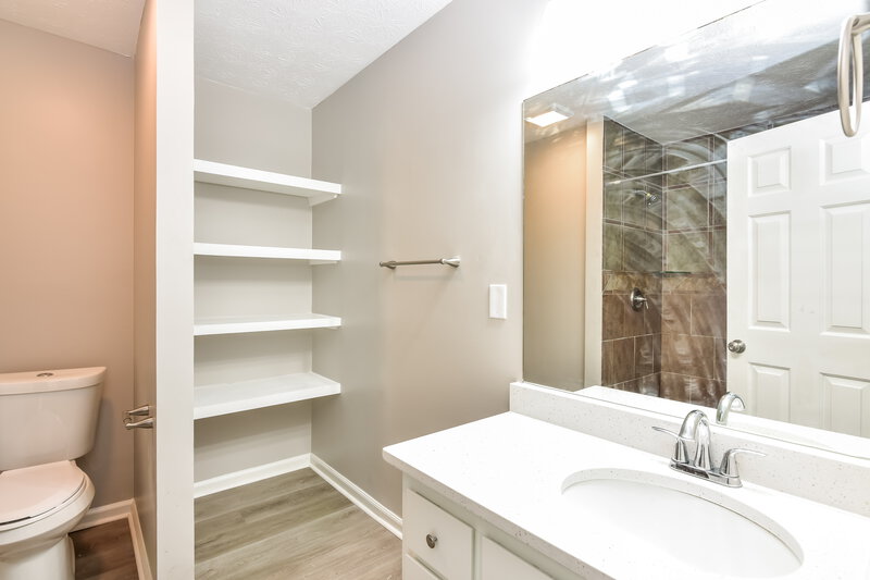 1,830/Mo, 3005 Ashly Woods Ct Snellville, GA 30078 Main Bathroom View
