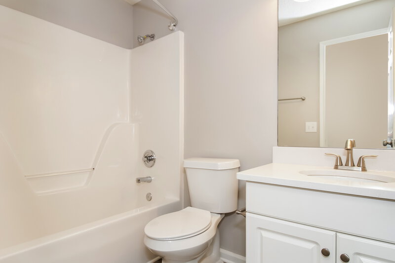 1,805/Mo, 111 Providence Dr Dallas, GA 30157 Bathroom View