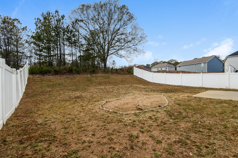 1,985/Mo, 155 Waters Edge Pkwy Temple, GA 30179 Backyard View