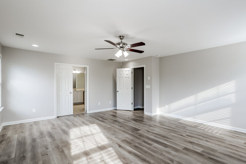 2,680/Mo, 2653 Waterdale Rd SW Atlanta, GA 30331 Main Bedroom View 2