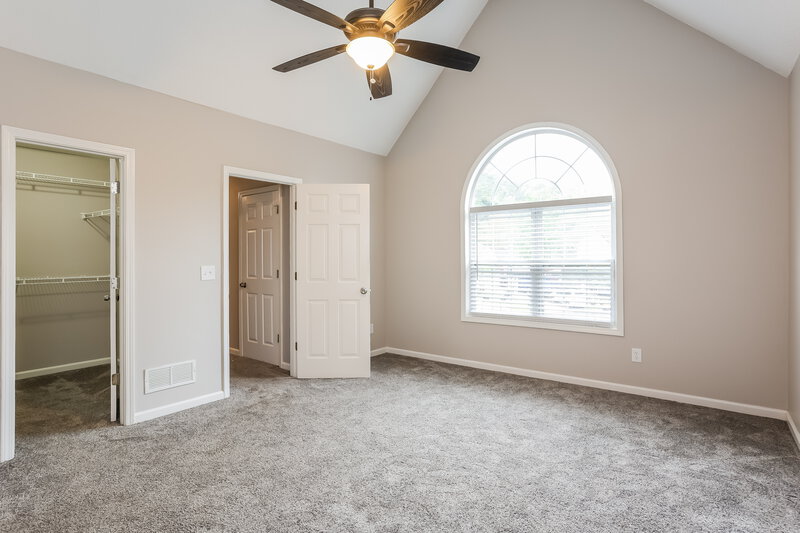 2,490/Mo, 107 Braelinn Creek Path Peachtree City, GA 30269 Main Bedroom View