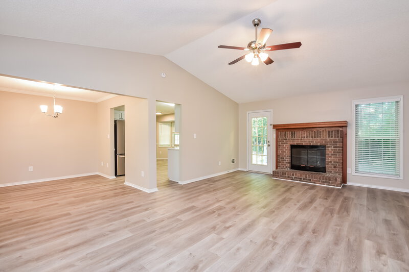 1,745/Mo, 1080 Crystal Springs Trl Hampton, GA 30228 Living Room View