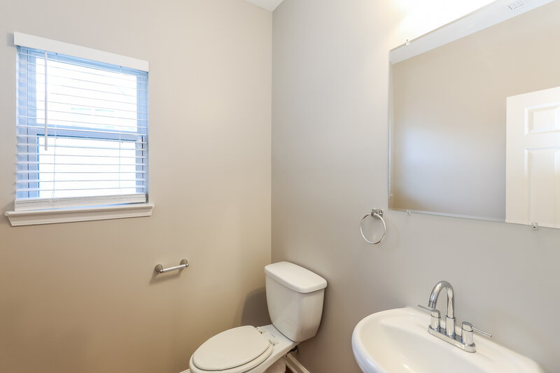 3,580/Mo, 3584 Elk Horn Trl SW Atlanta, GA 30349 Bathroom View 2