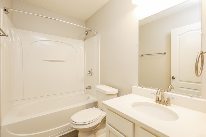 2,060/Mo, 225 Comet Ct Dallas, GA 30157 Bathroom View 2