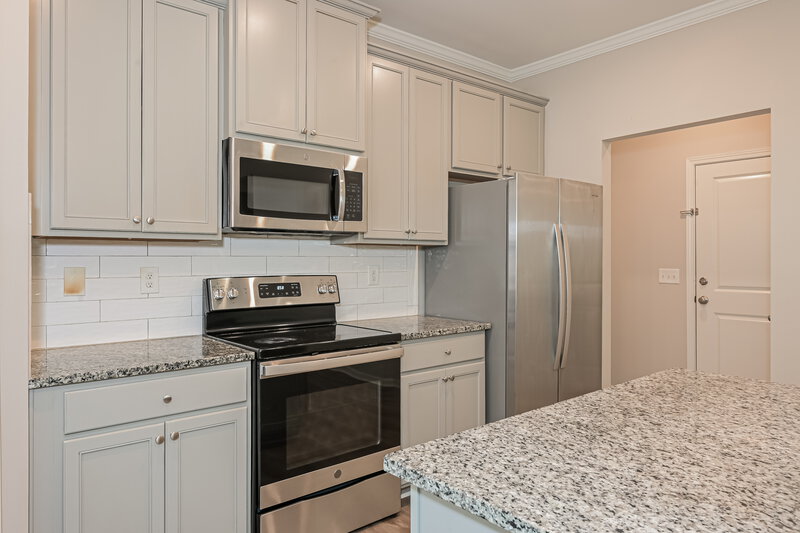 2,590/Mo, 6755 Hill Rock Ln Fairburn, GA 30213 Kitchen View 2