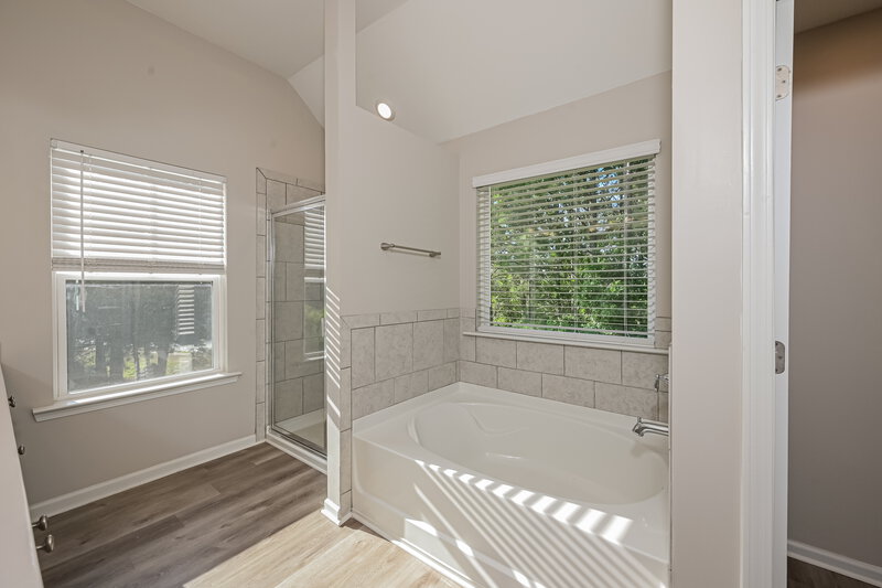 2,590/Mo, 6755 Hill Rock Ln Fairburn, GA 30213 Main Bathroom View 2