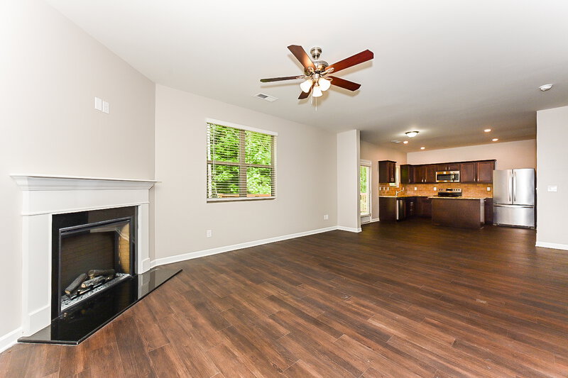 2,010/Mo, 1335 Elmstead Pl Unit 1021 Locust Grove, GA 30248 Living Room View