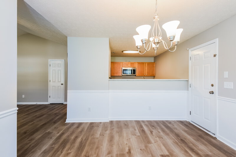 2,840/Mo, 1044 Navaho Trl Monroe, GA 30655 Dining Room View 2