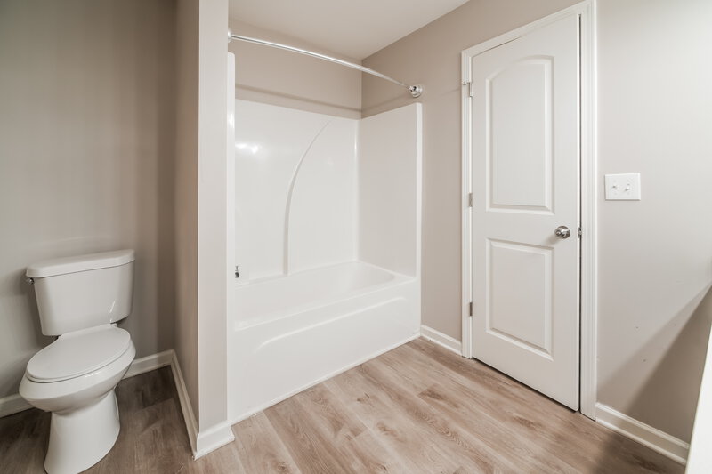 1,820/Mo, 170 Alton Cir Villa Rica, GA 30180 Main Bathroom View 2