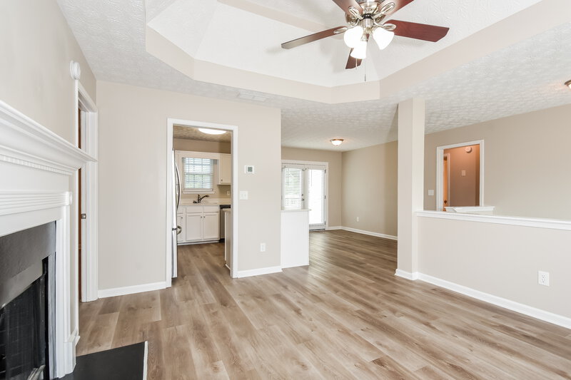 2,170/Mo, 23 Dewey Dr Adairsville, GA 30103 Living Room View