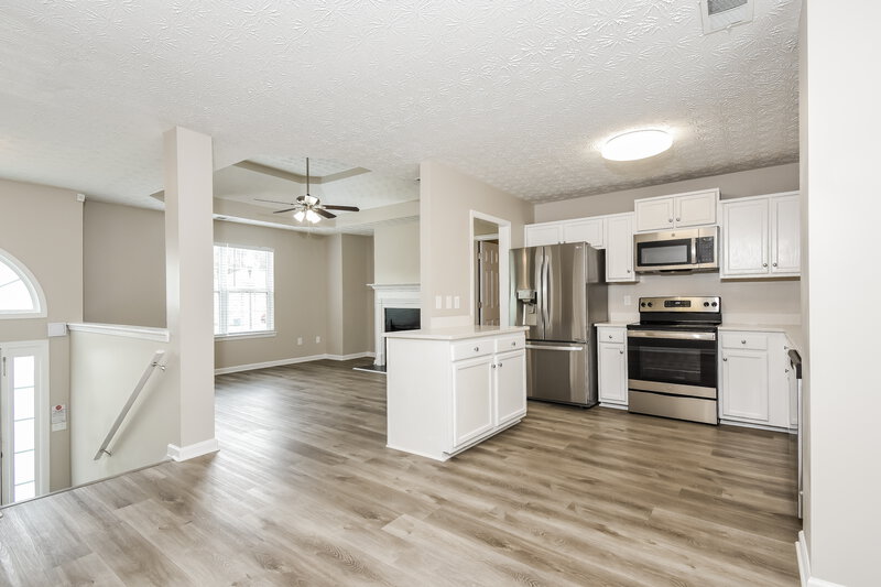 2,170/Mo, 23 Dewey Dr Adairsville, GA 30103 Kitchen View