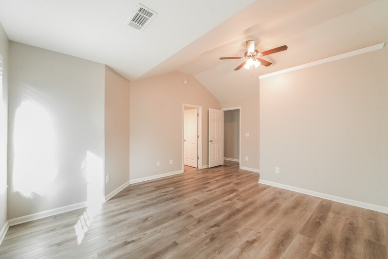 2,175/Mo, 406 Hidden Creek Ct Canton, GA 30114 Main Bedroom View