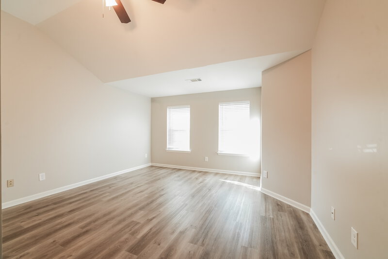 2,175/Mo, 406 Hidden Creek Ct Canton, GA 30114 Main Bedroom View 2