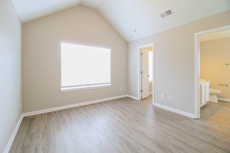1,815/Mo, 170 Cinnamon Oak Cir Covington, GA 30016 Main Bedroom View