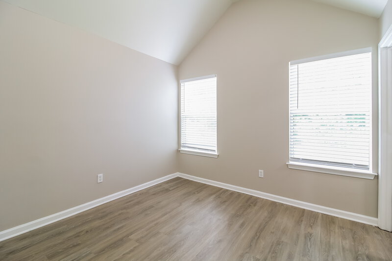 1,815/Mo, 170 Cinnamon Oak Cir Covington, GA 30016 Bedroom View