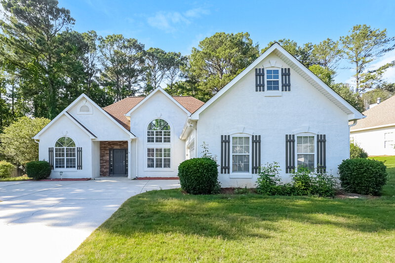 2,305/Mo, 10 Mosswood Trl Newnan, GA 30265 External View