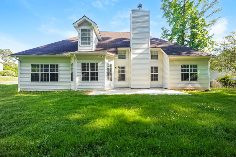 2,305/Mo, 10 Mosswood Trl Newnan, GA 30265 Rear View