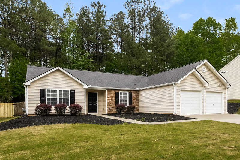 2,135/Mo, 228 Red Maple Way Dallas, GA 30157 Front View