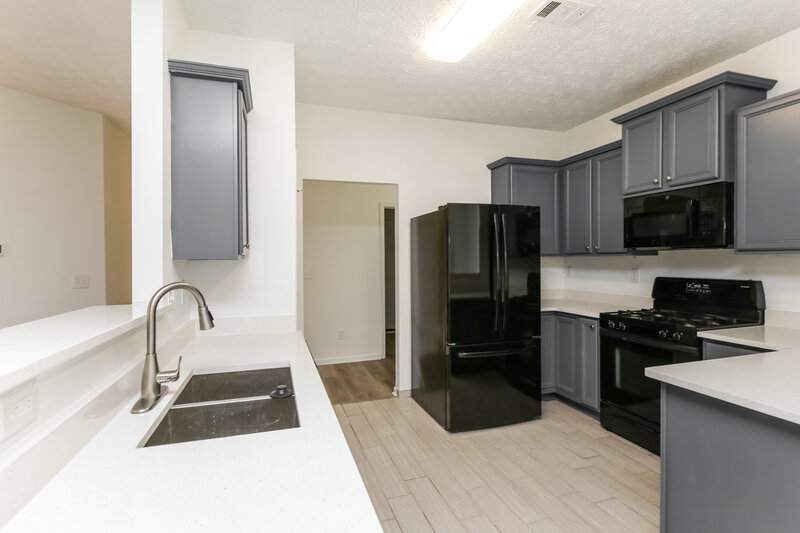 2,080/Mo, 610 Clairidge Ln Lawrenceville, GA 30046 Kitchen View