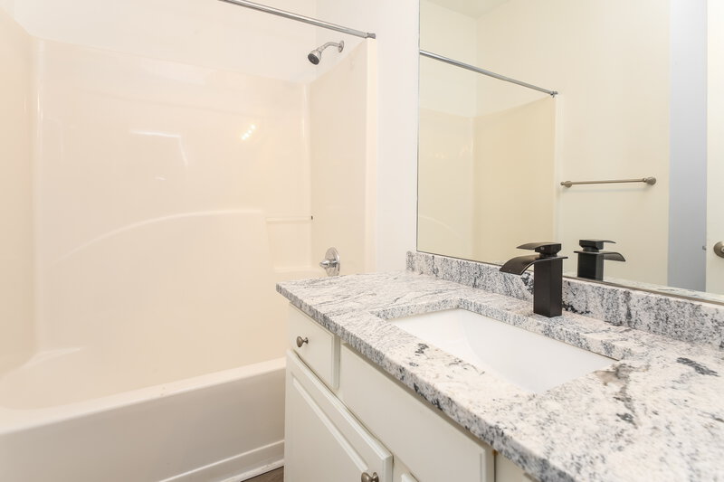 2,080/Mo, 610 Clairidge Ln Lawrenceville, GA 30046 Bathroom View
