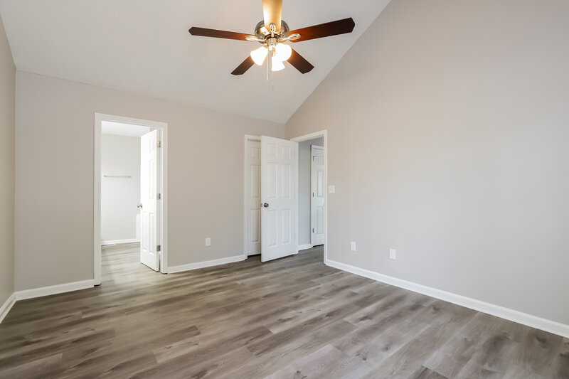 2,225/Mo, 1393 Richland Creek Trl Sugar Hill, GA 30518 Main Bedroom View