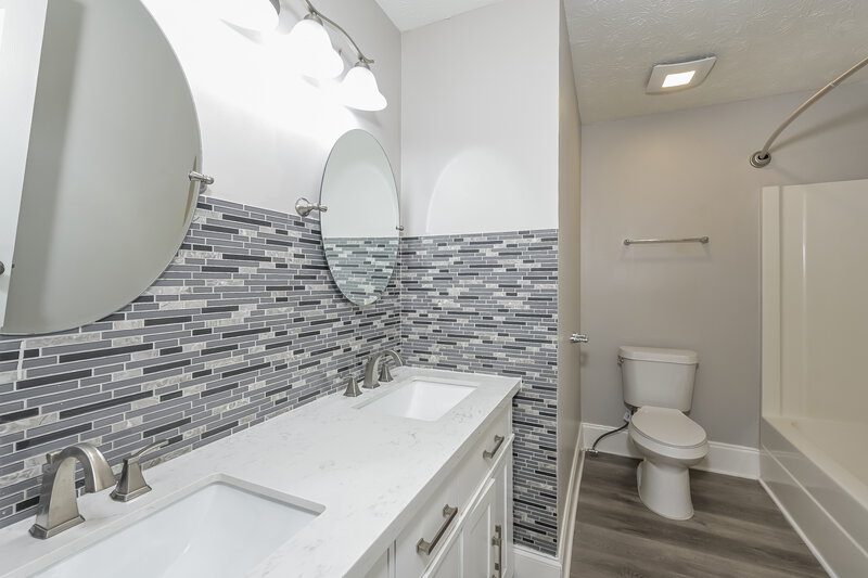 2,145/Mo, 1393 Richland Creek Trl Sugar Hill, GA 30518 Bathroom View
