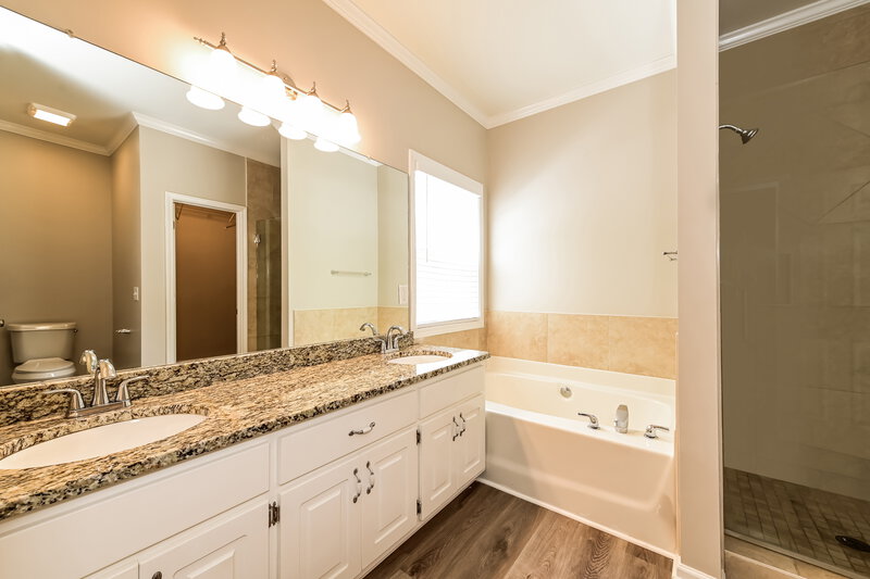2,505/Mo, 26 Saddlewood Newnan, GA 30265 Main Bathroom View