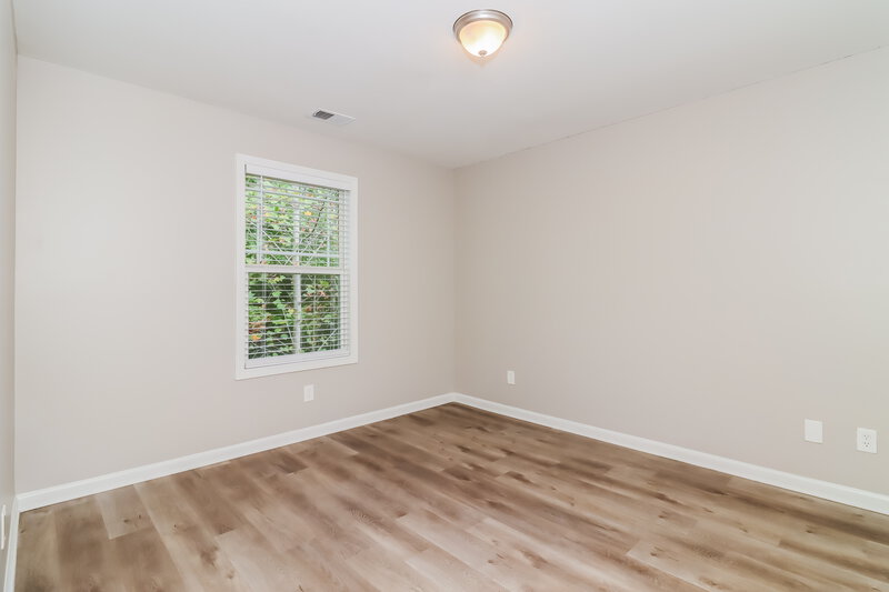 2,275/Mo, 657 Amberwood Dr Villa Rica, GA 30180 Bedroom View 4