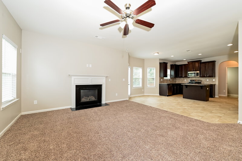 3,390/Mo, 221 Christopher Michael Ln Hampton, GA 30228 Living Room View 2
