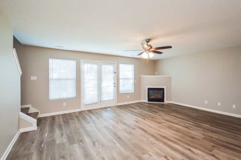 1,840/Mo, 35 Fieldview Ln Covington, GA 30016 Living Room View 3