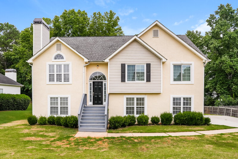 2,100/Mo, 185 Woodstream Dr Newnan, GA 30265 External View