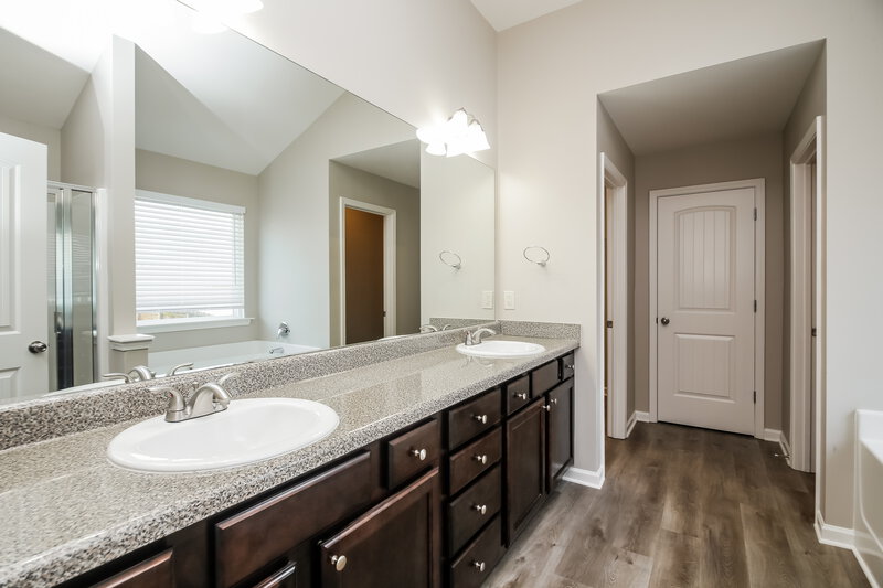 3,030/Mo, 88 High Point Way Hiram, GA 30141 Main Bathroom View