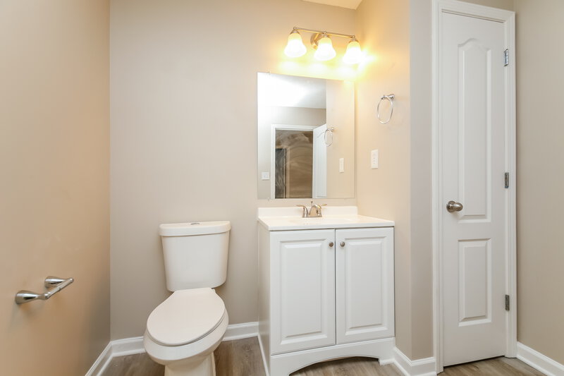 2,045/Mo, 100 St Ann Cir Dallas, GA 30157 Bathroom View 2