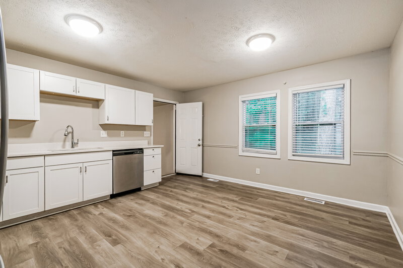 2,395/Mo, 1910 Meadowchase Ct Snellville, GA 30078 Kitchen View 2