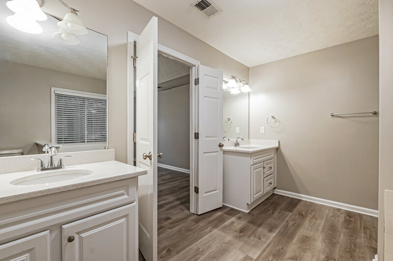 2,395/Mo, 1910 Meadowchase Ct Snellville, GA 30078 Main Bathroom View