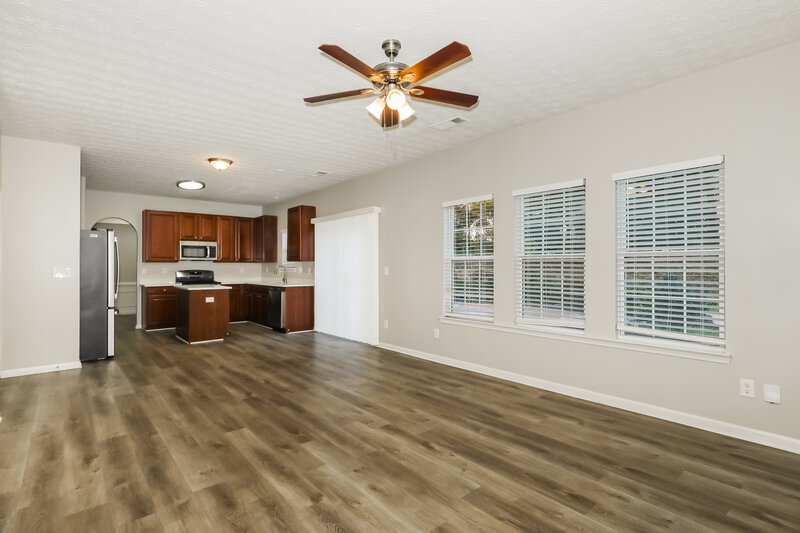 2,420/Mo, 135 Greenland Dr McDonough, GA 30253 Family Room View 2