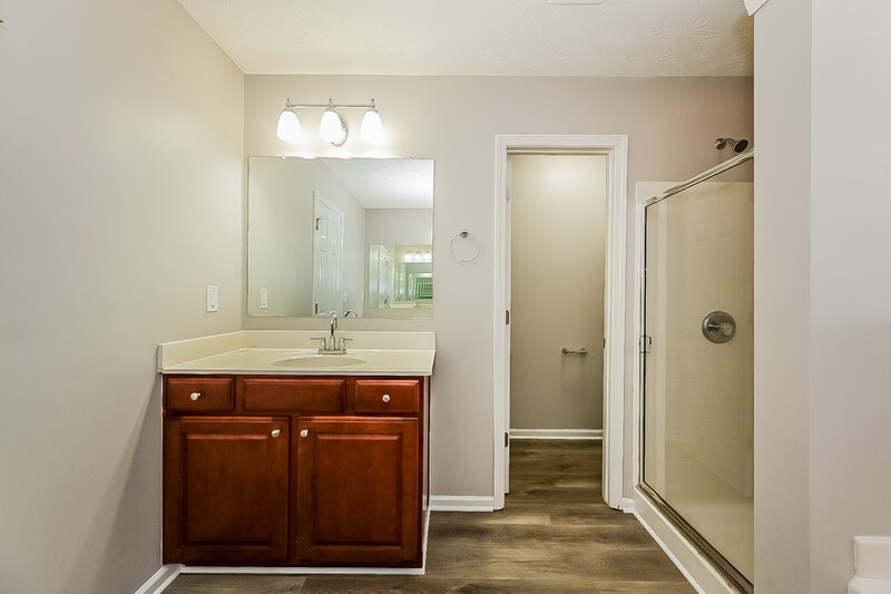 2,350/Mo, 135 Greenland Dr McDonough, GA 30253 Main Bathroom View