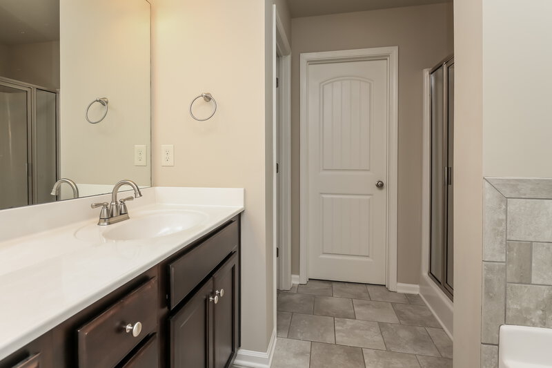 2,155/Mo, 900 Walnut Woods Dr Braselton, GA 30517 Main Bathroom View