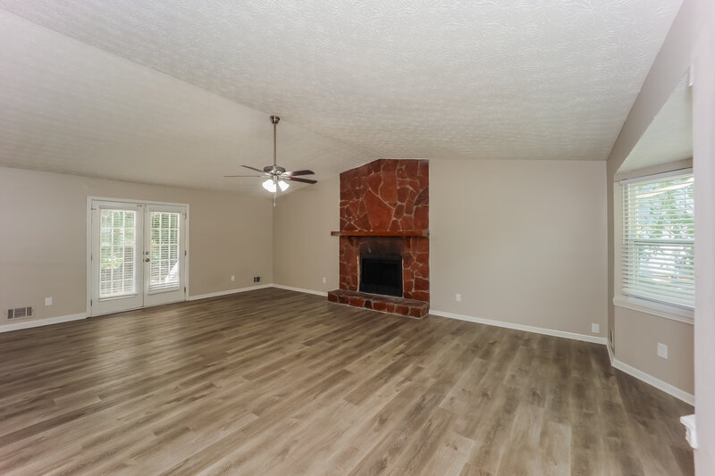 1,875/Mo, 216 Slicky Rock Ct Riverdale, GA 30274 Living Room View 4