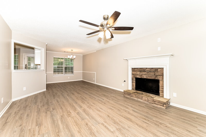 2,295/Mo, 10 Cheyenne Dr Stockbridge, GA 30281 Living Room View