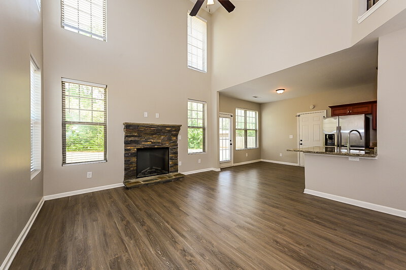 1,995/Mo, 104 Stonebriar Blvd Griffin, GA 30224 Living Room View