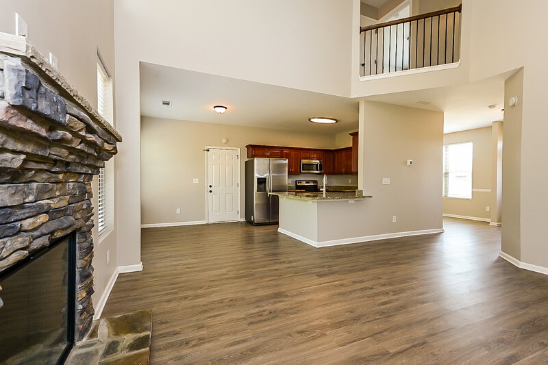 1,995/Mo, 104 Stonebriar Blvd Griffin, GA 30224 Living Room View 2