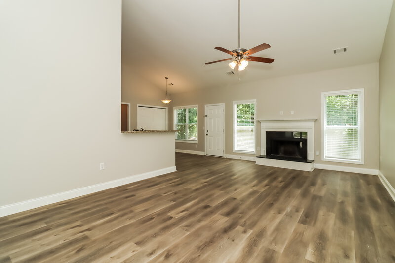 2,030/Mo, 205 Westridge Cir Dallas, GA 30132 Living Room View