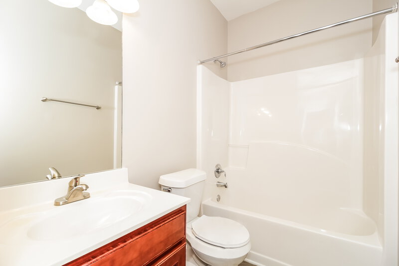 1,830/Mo, 205 Westridge Cir Dallas, GA 30132 Bathroom View